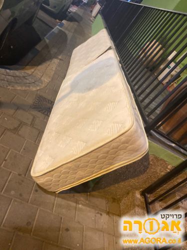 שני מזרונים בתל אביב יונה הנביא