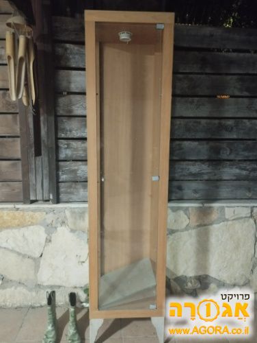 ארונית לחפצי נוי עם 4 מדפי זכוכית