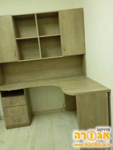 שולחן מחשב פינתי