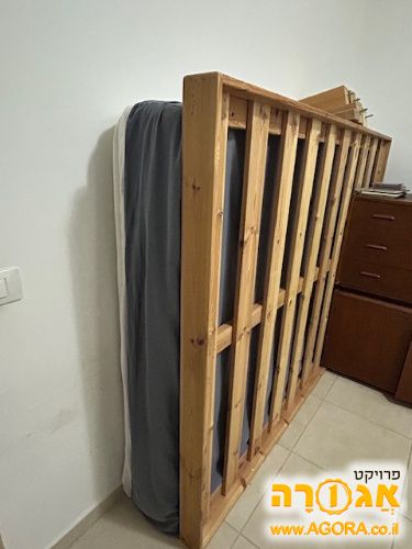 מיטה זוגית ומזרון