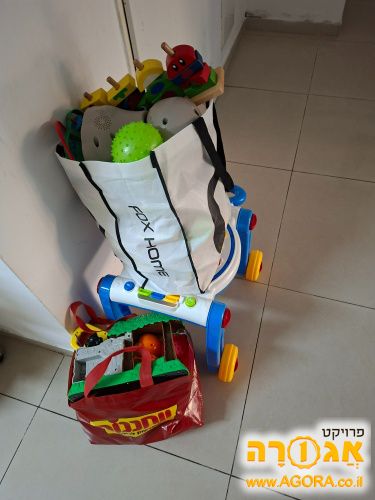צעצועים לפעוטות