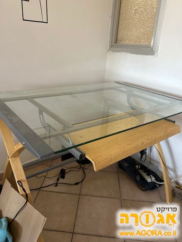 שולחן מחשב