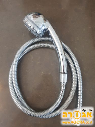שפורפרת טלפון למקלחת בצבע כסוף