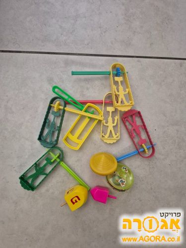 רעשנים וסביבונים