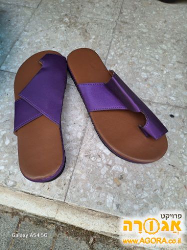 סנדלי אצבע