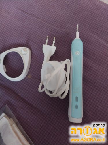 מברשת שיניים חשמלית