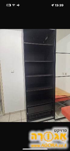 ארון בגדים