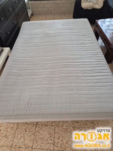 בסיס מיטה ומזרון זוגי