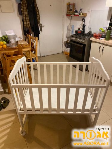עריסה לתינוק