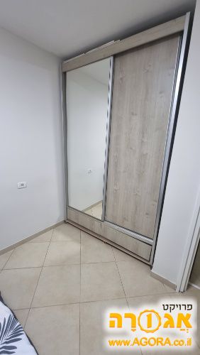 ארון בגדים
