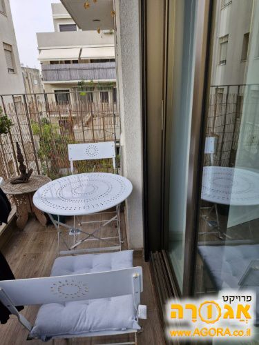 שולחן ו2 כסאות לגינה או מרפסת