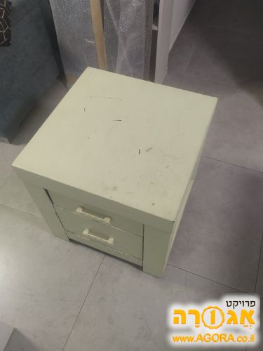 שידה ירוקה
