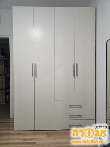 ארון 4 דלתות