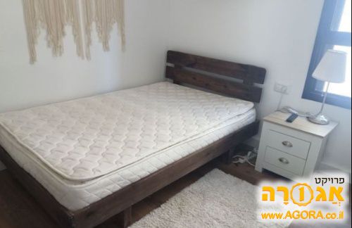 מיטה וחצי עם מזרן 120 על 190
