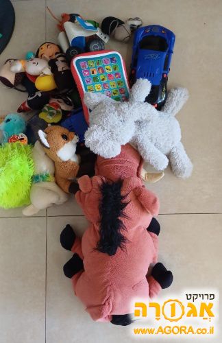 צעצועים ובובות