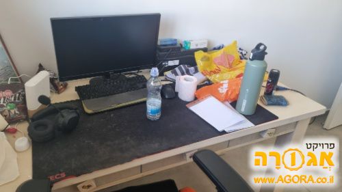 שולחן כתיבה