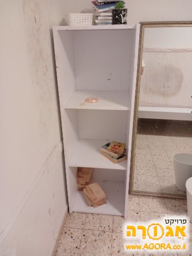 שידת מדפים