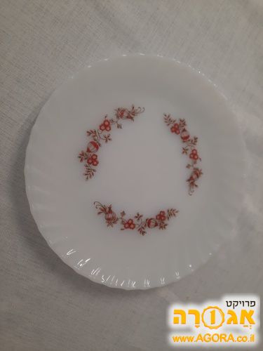 צלחות