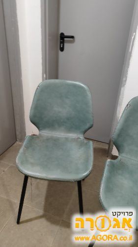 שש כסאות לפינת אוכל