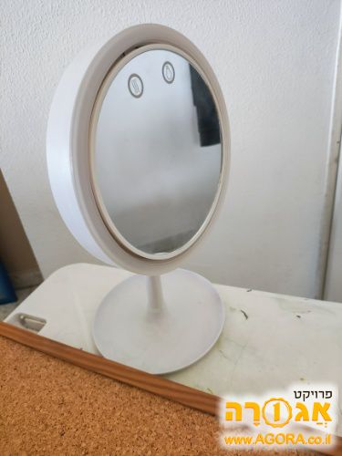מראת איפור
