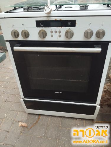 תנור אפיה עם כיריים