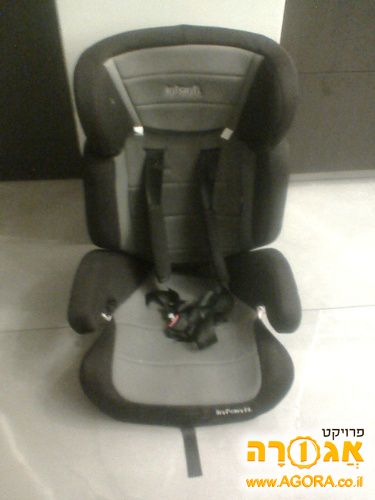 כסא בטיחות לרכב