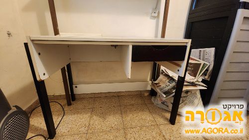 שולחן כתיבה