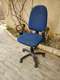 כסא משרדי אחד