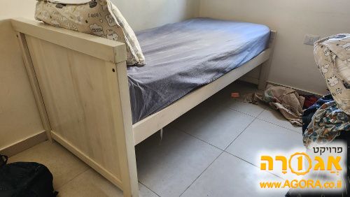 מיטה מעוצבת העץ