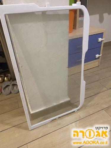 מדפים למקרר בלומברג