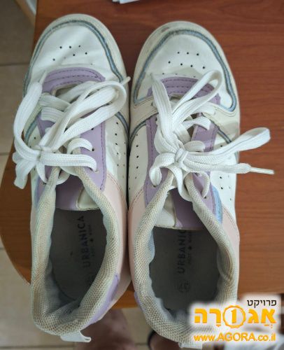 נעלי ספורט