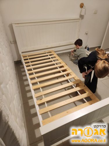 מיטה זוגית 200*160 ללא מזרן