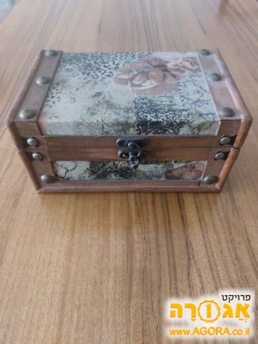 קופסאת תכשיטים