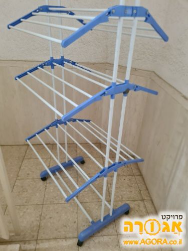 מתקן לתליית בגדים ליבוש