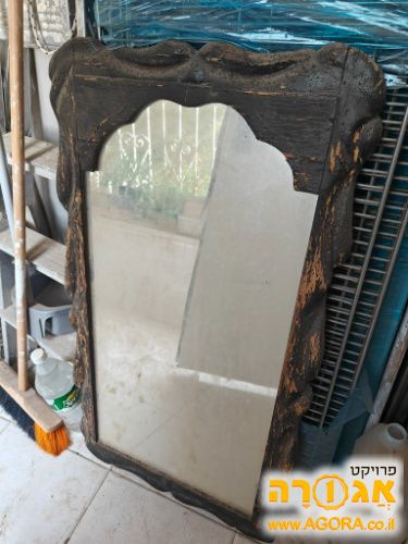 מראה מסגרת עץ ישן