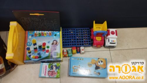 מכוניות משחק קטנות