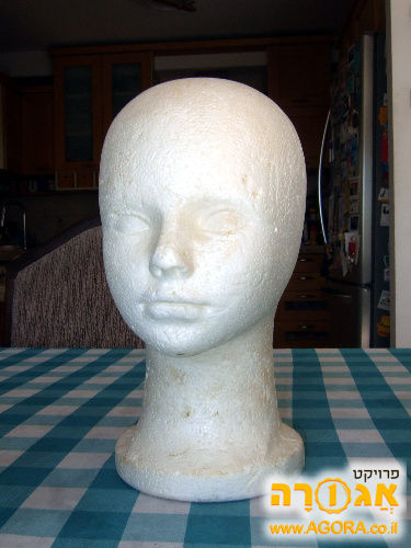 ראש אישה עשוי קלקר