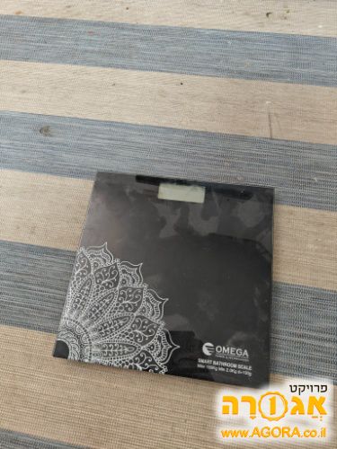 מישקל אדם מזכוכית( דיגיטלי עד 150קילו)