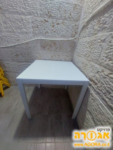 שולחן אוכל