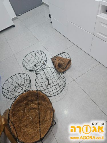 אדניות אוויר תלויות
