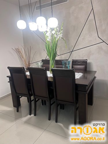 פינת אוכל מעץ