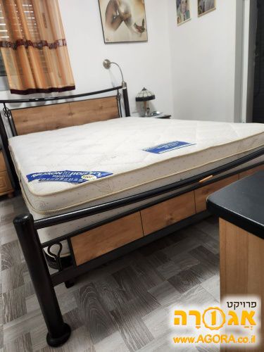 מיטה זוגית