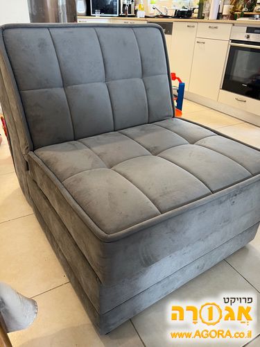 כורסא נפתחת למיטה