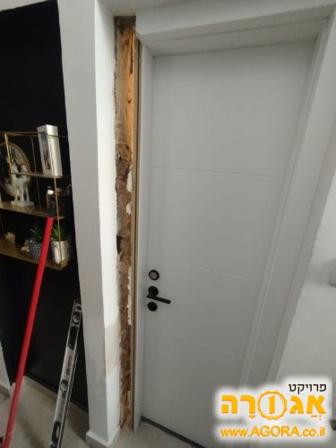 דלת