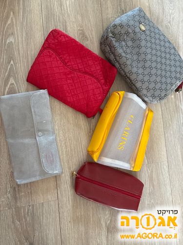 תיקי איפור של מותגים המובילים