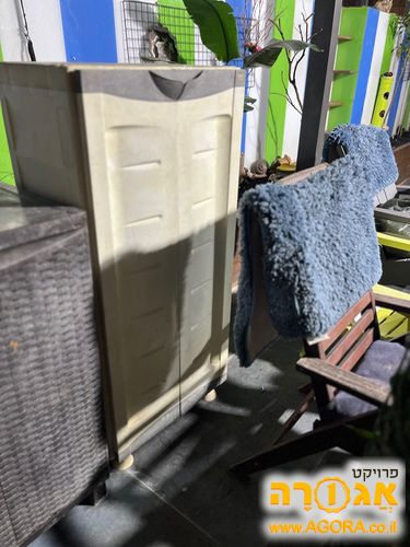 ארון פלאסטיק