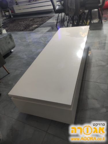 שולחן סלון