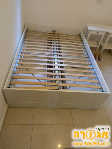 בסיסה מיטה עם מגירות איקאה