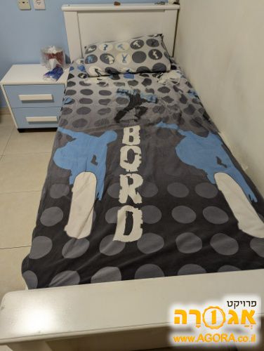 מיטת ילדים/נוער
