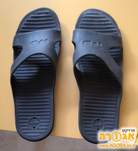כפכפי פלסטיק לגבר